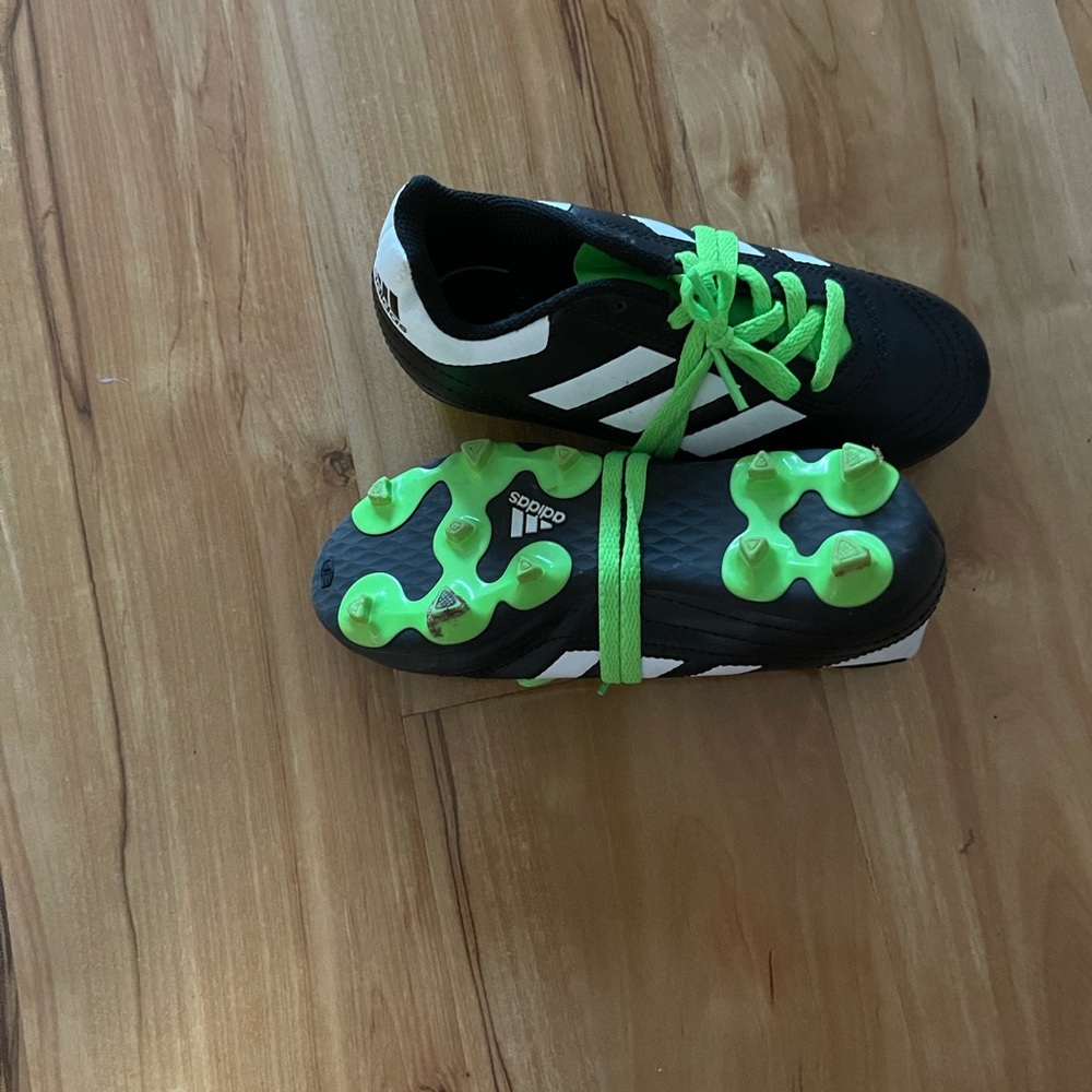adidas boot - Picture 3 of 4